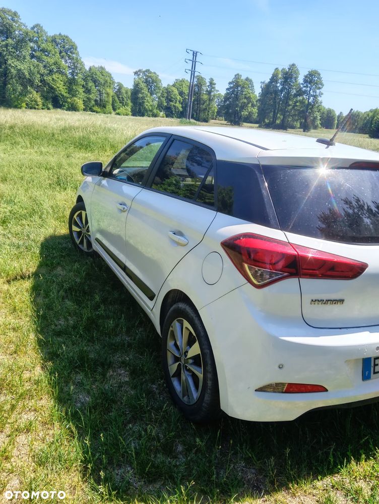 Hyundai i20 blue 1.2 Advantage - 5
