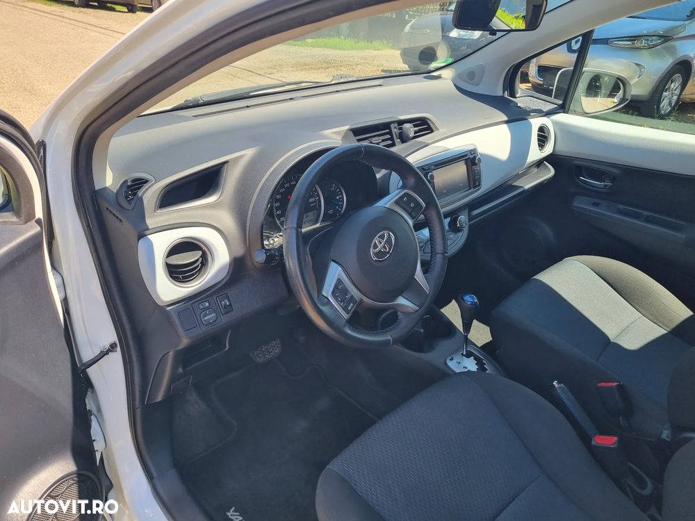 Toyota Yaris 1.5 VVT-i Comfort - 12