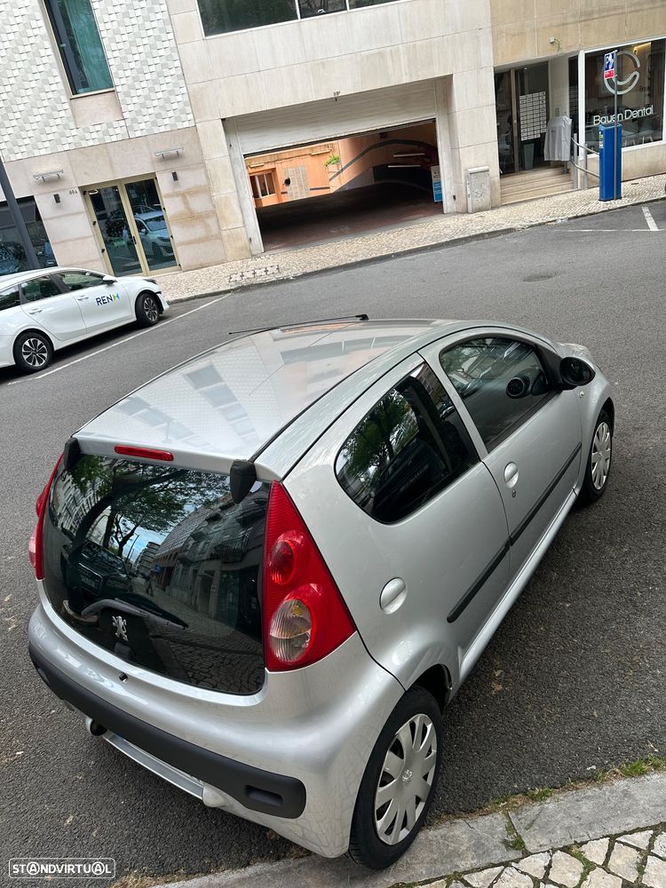 Peugeot 107 1.0 Urban - 9