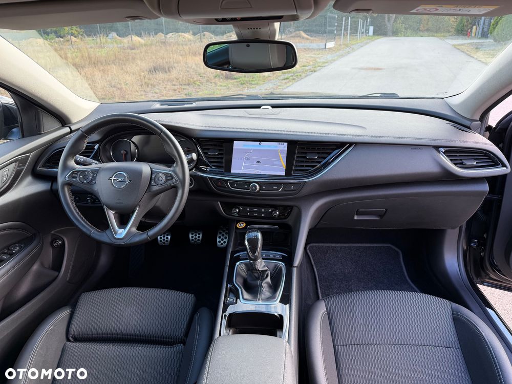 Opel Insignia - 17