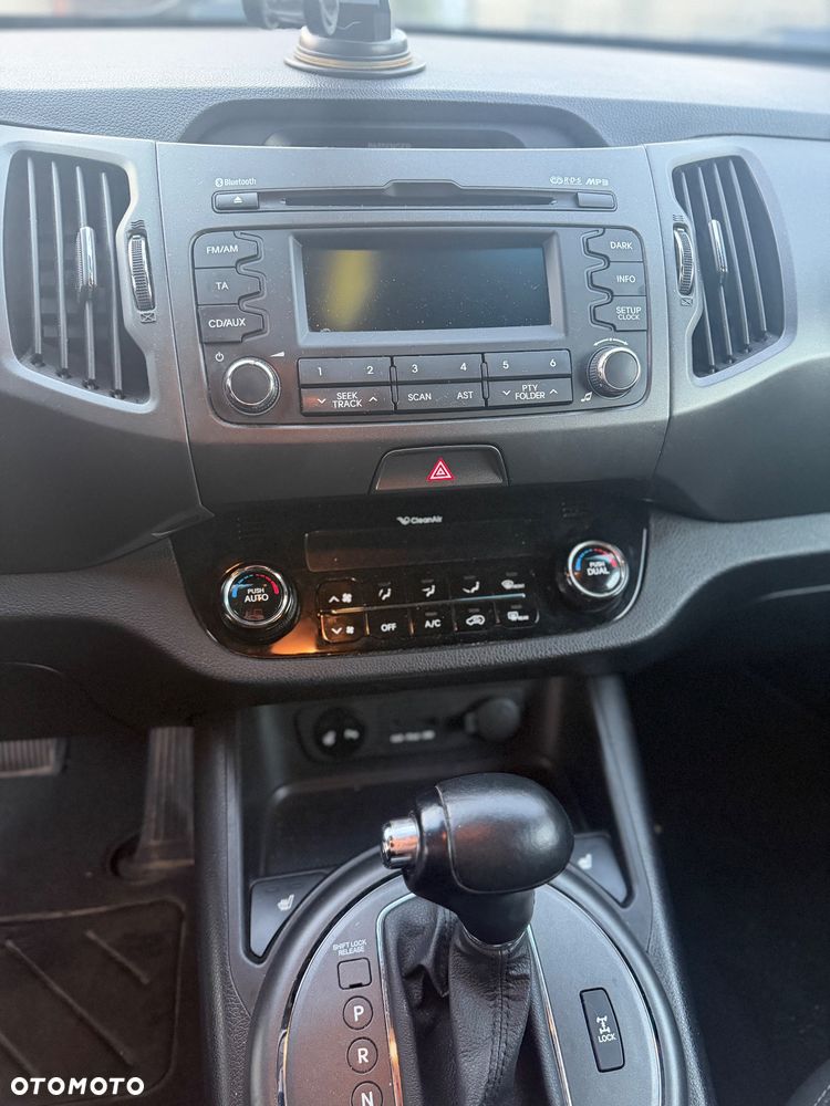 Kia Sportage 2.0 CRDI 4WD Automatik Vision - 12