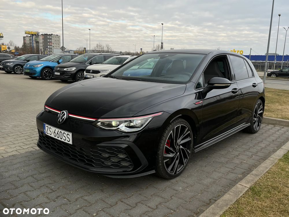 Volkswagen Golf - 23