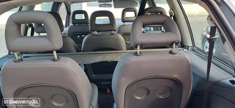 VW Sharan 2.0 TDI Confortline - 10