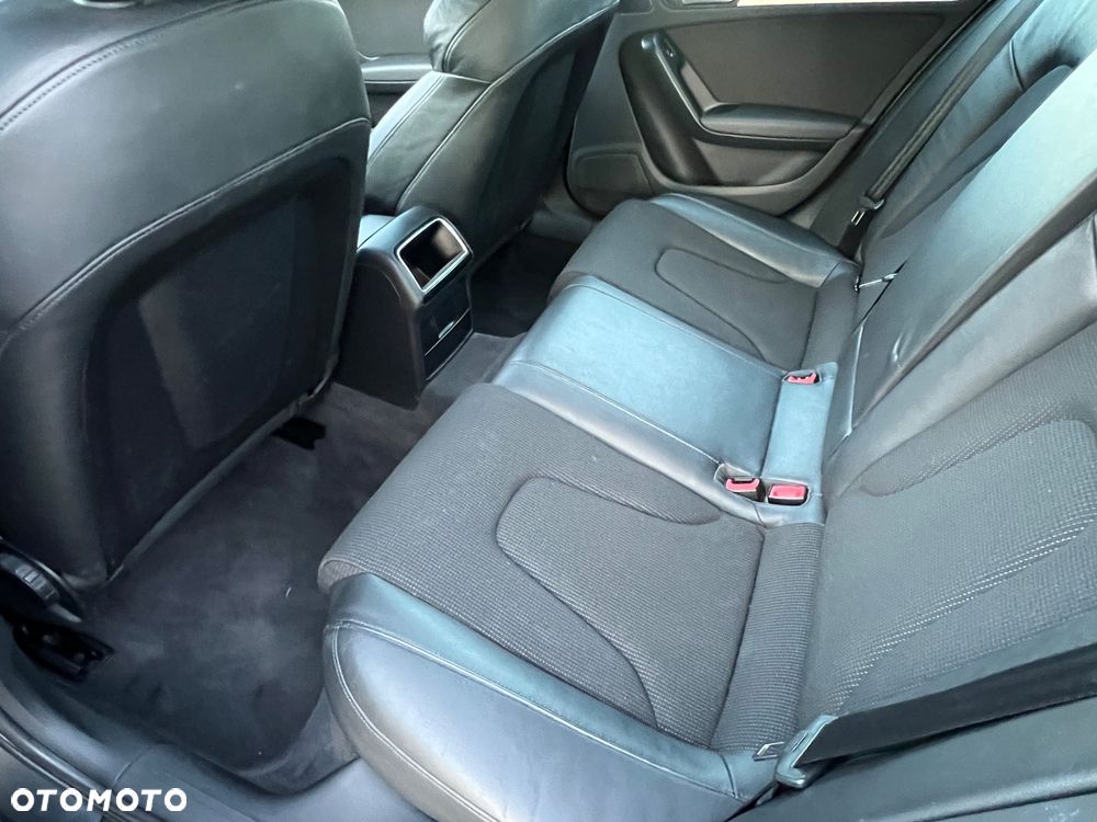 Audi A4 Limousine - 17