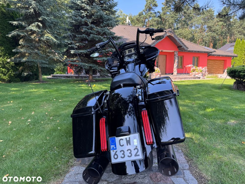 Harley-Davidson Touring Road Glide - 12