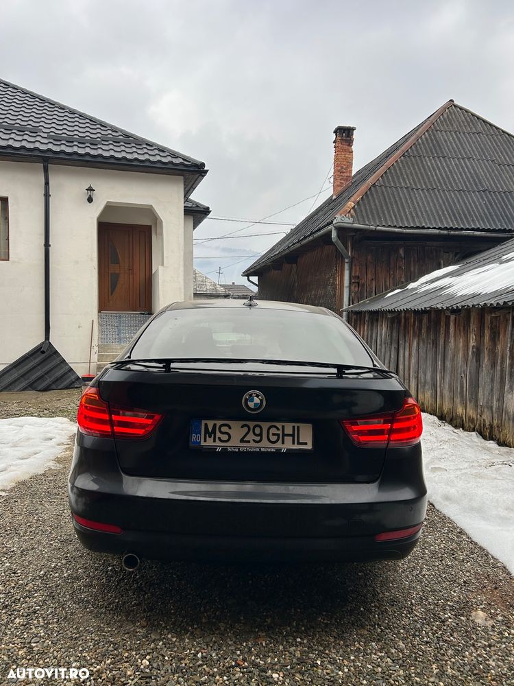 BMW Seria 3 318d Blue Performance - 3