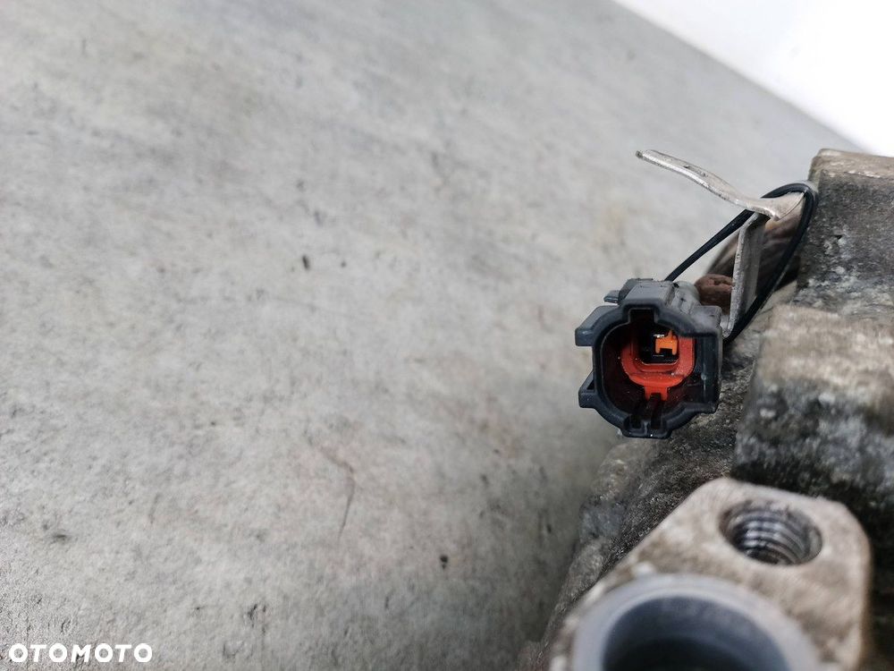 POMPA, SPRĘŻARKA KLIMATYZACJI NISSAN PRIMERA III P12 2.0 16V - 2