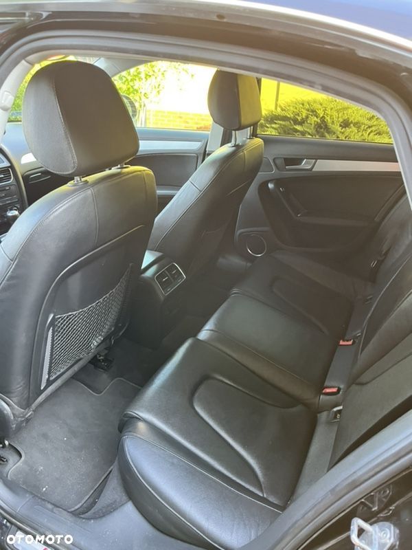 Audi A4 Limousine - 7
