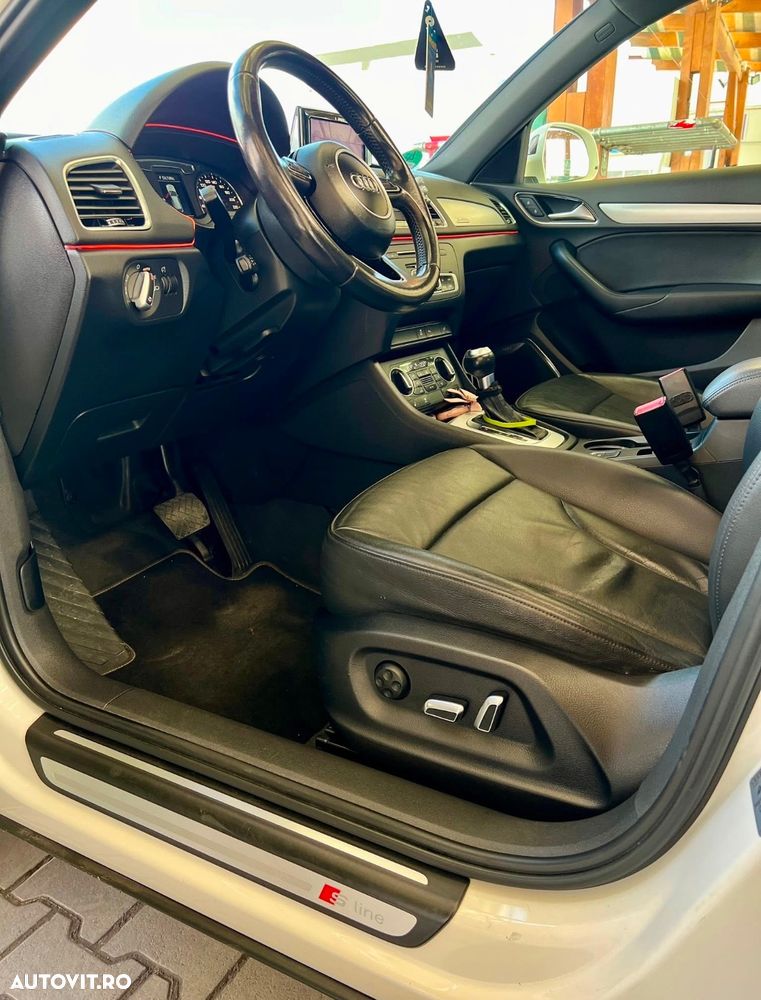 Audi Q3 2.0 TFSI Quattro S tronic sport - 12