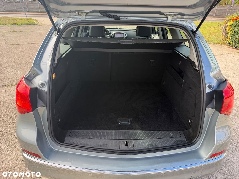 Opel Astra 1.4 Turbo Exklusiv - 28