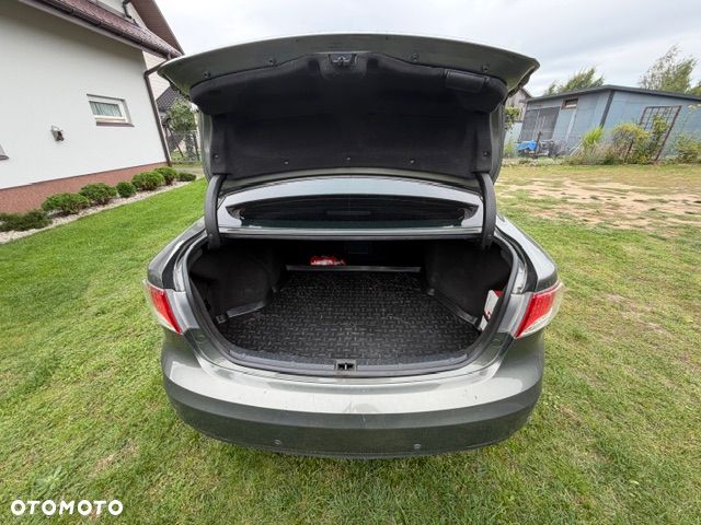Toyota Avensis 2.0 D-4D Platinium - 10