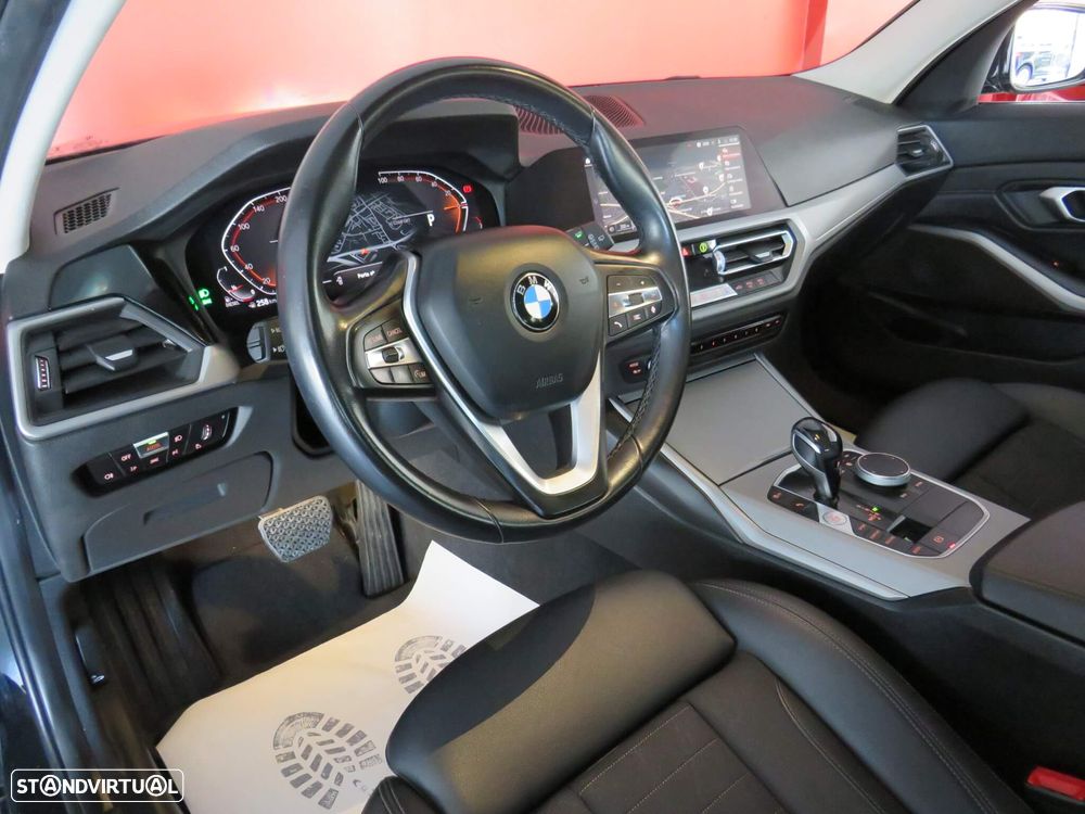 BMW 318 d Line Sport Auto - 21