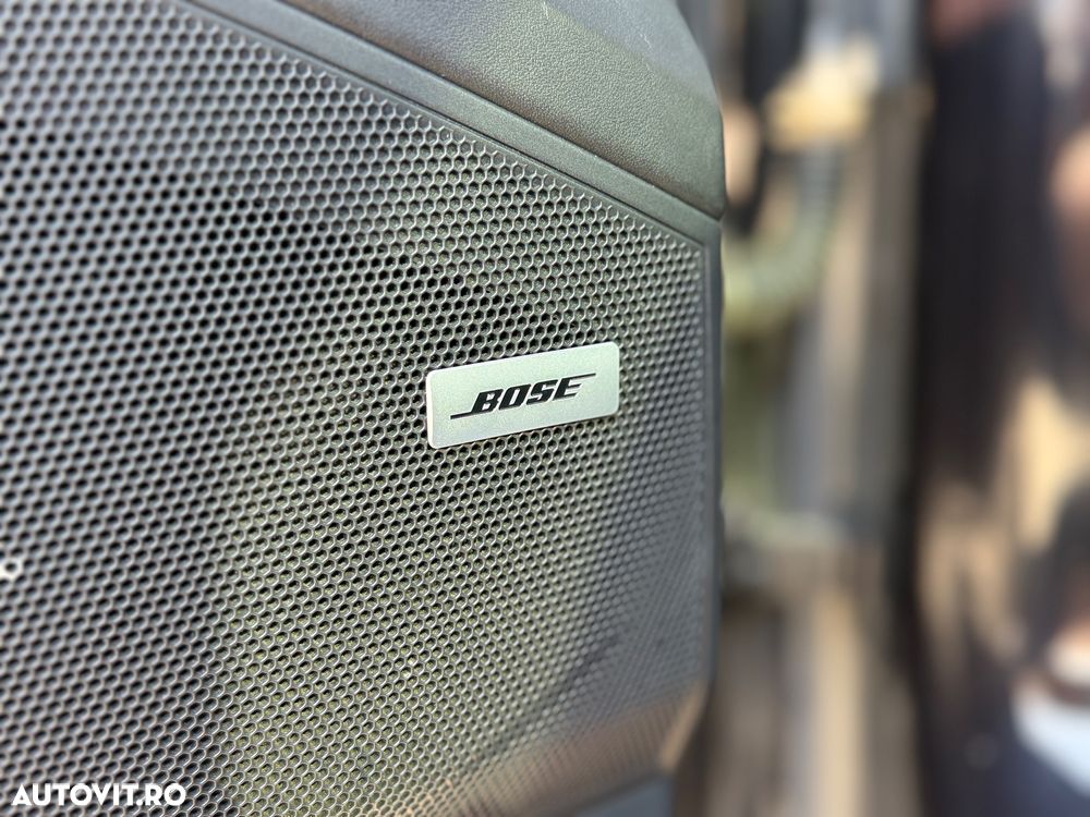 Porsche Cayenne - 23