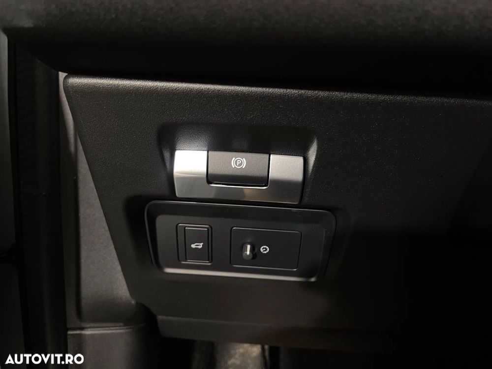 Land Rover Discovery Sport 2.0 P200 MHEV - 25