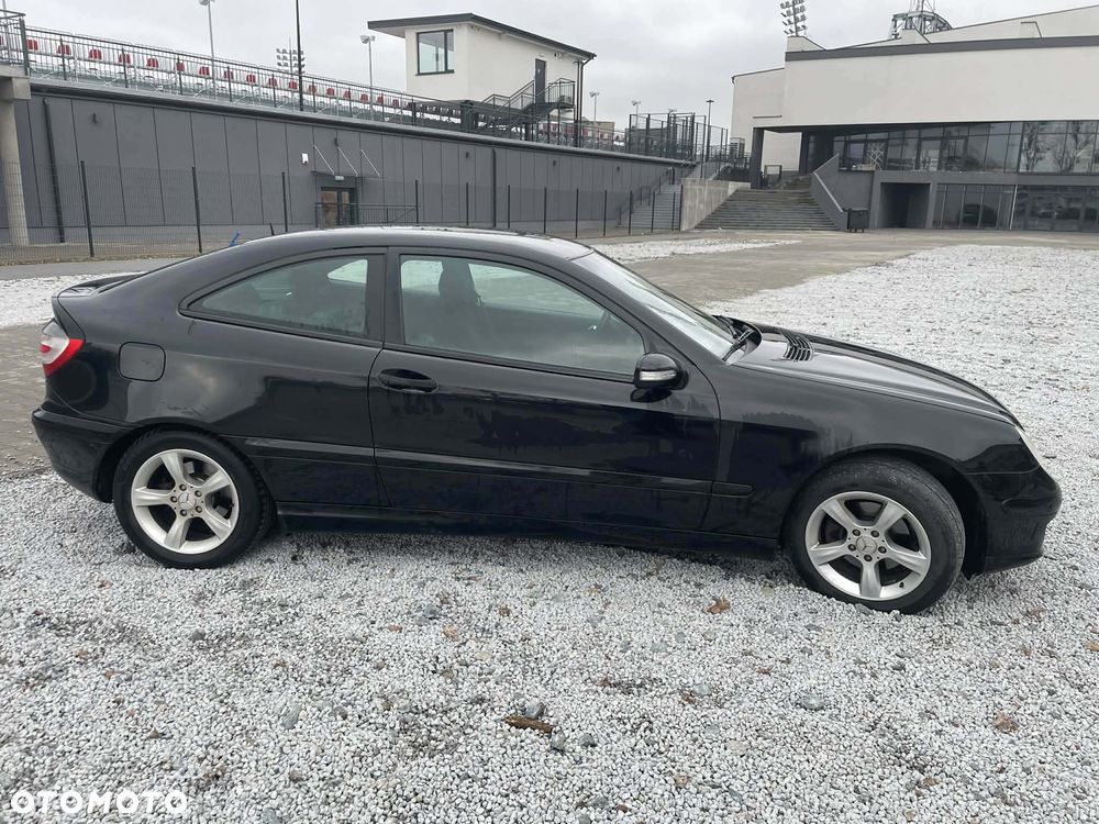 Mercedes-Benz Klasa C 200 CDI Automatik DPF Sport Edition - 5