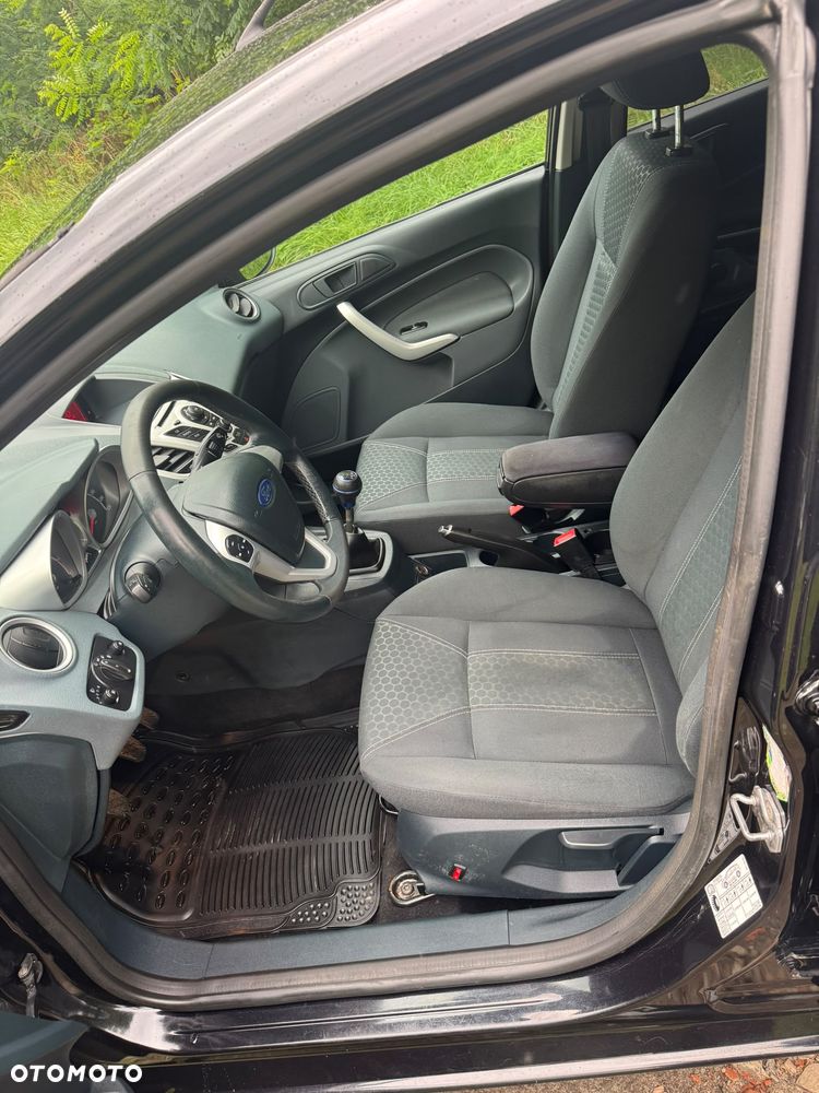 Ford Fiesta 1.25 Champions Edition - 11