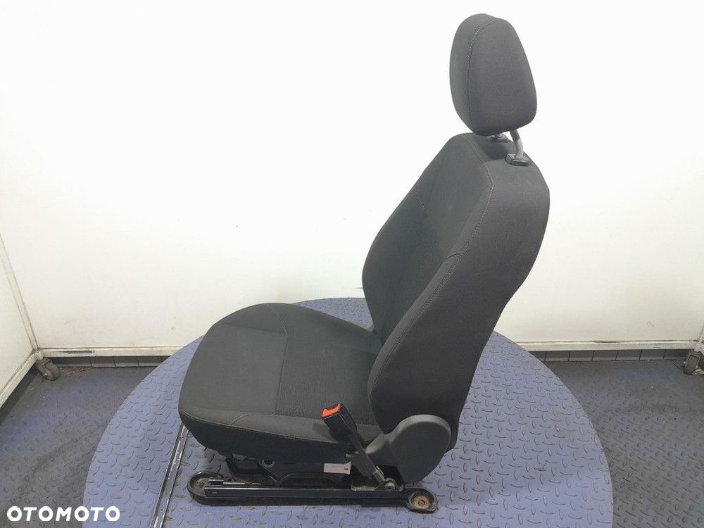 FORD FOCUS MK3 LIFT FOTEL PRAWY PRZEDNI PASAŻERA. - 4