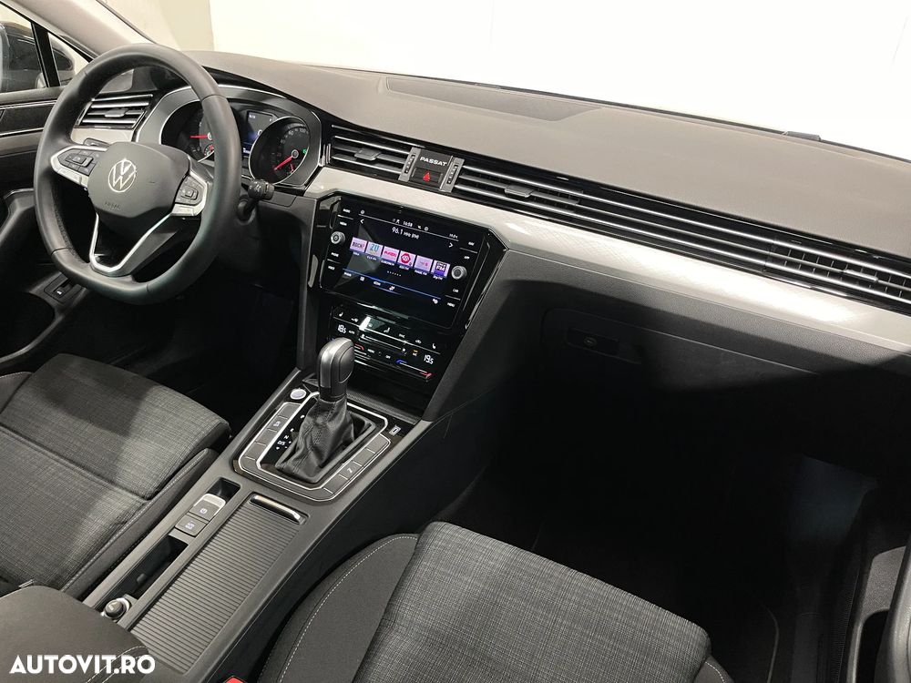 Volkswagen Passat 1.5 TSI ACT DSG Comfortline - 9