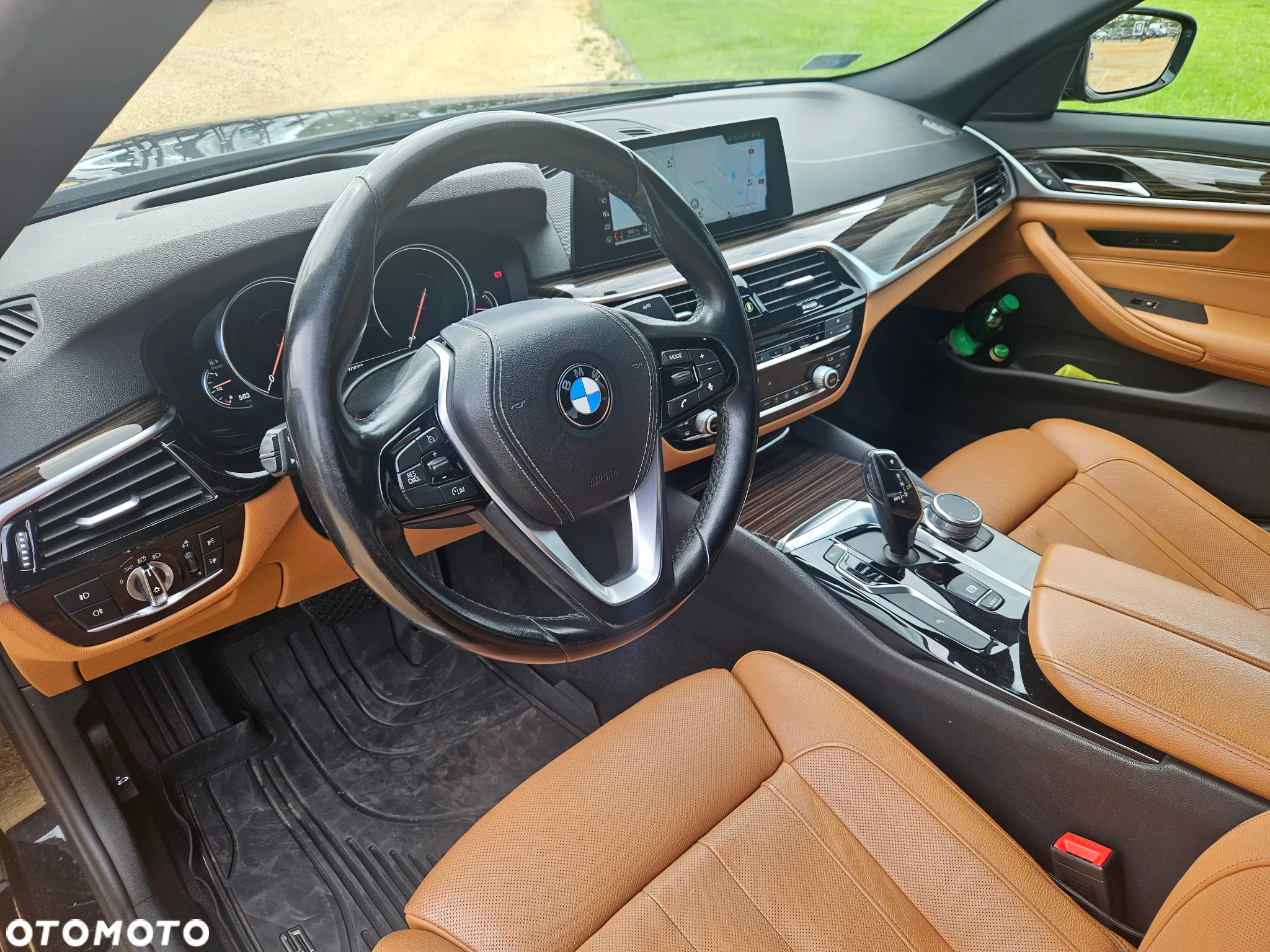 BMW Seria 5 530d xDrive Sport - 14