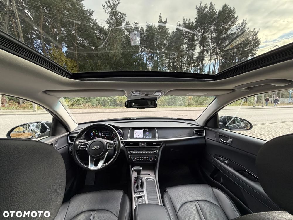 Kia Optima Plug-in Hybrid - 12
