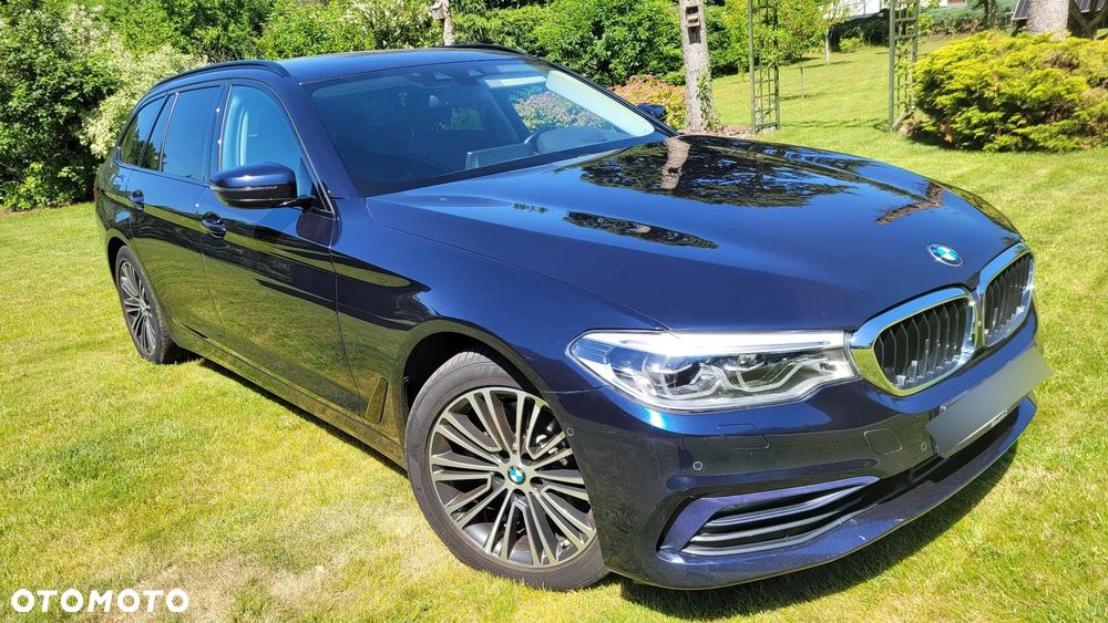 BMW Seria 5 520d xDrive Sport Line - 2