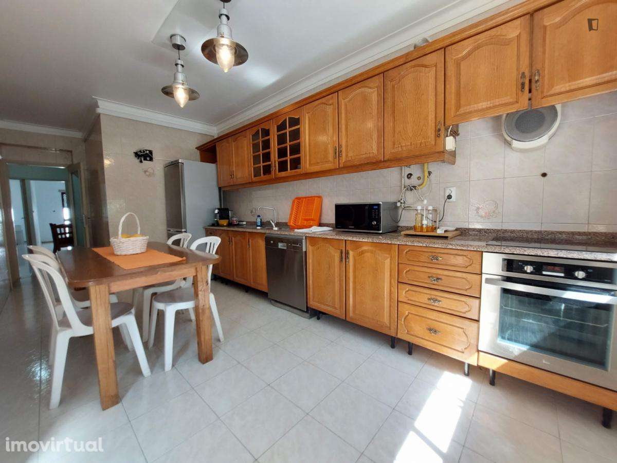 Quarto - localizado em Castelo branco - Grande imagem: 5/9