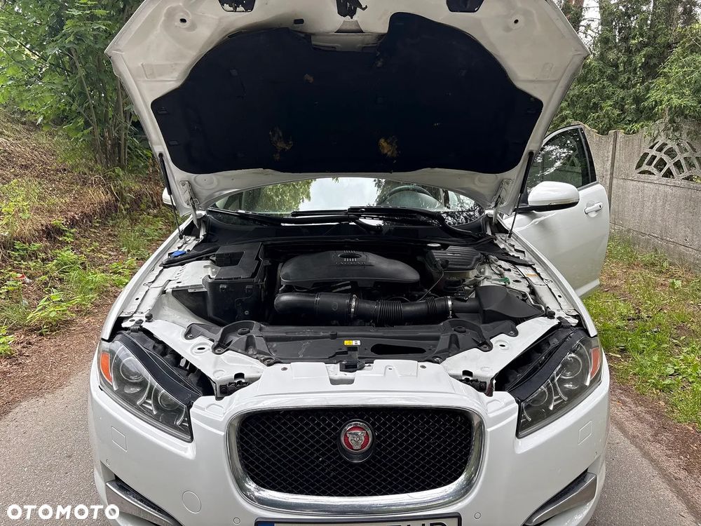Jaguar XF - 20