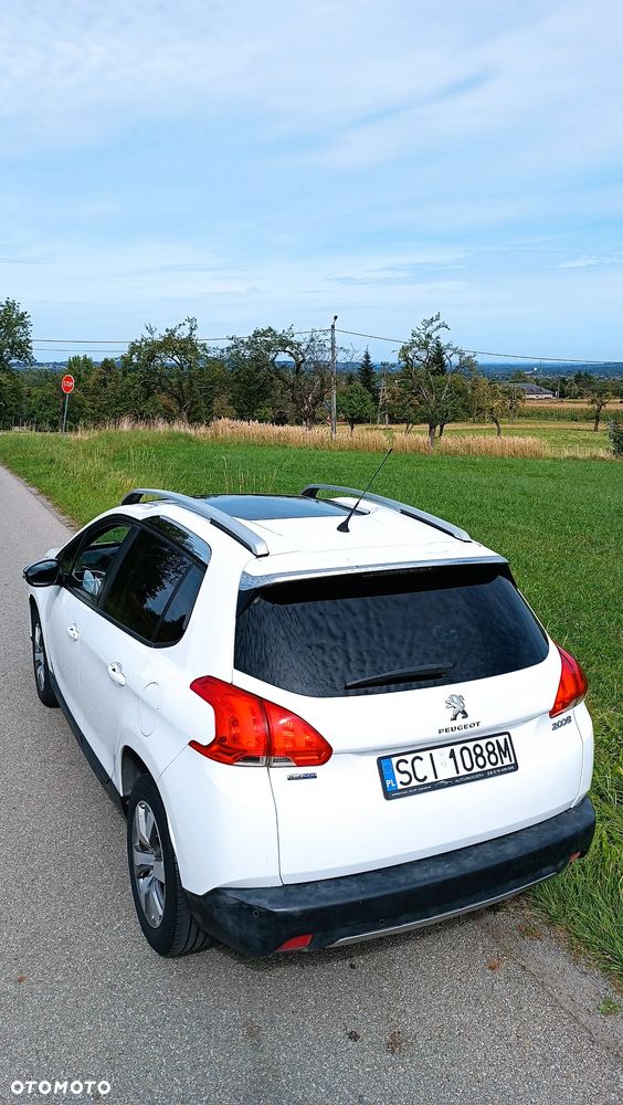 Peugeot 2008 1.6 BlueHDi Style - 9