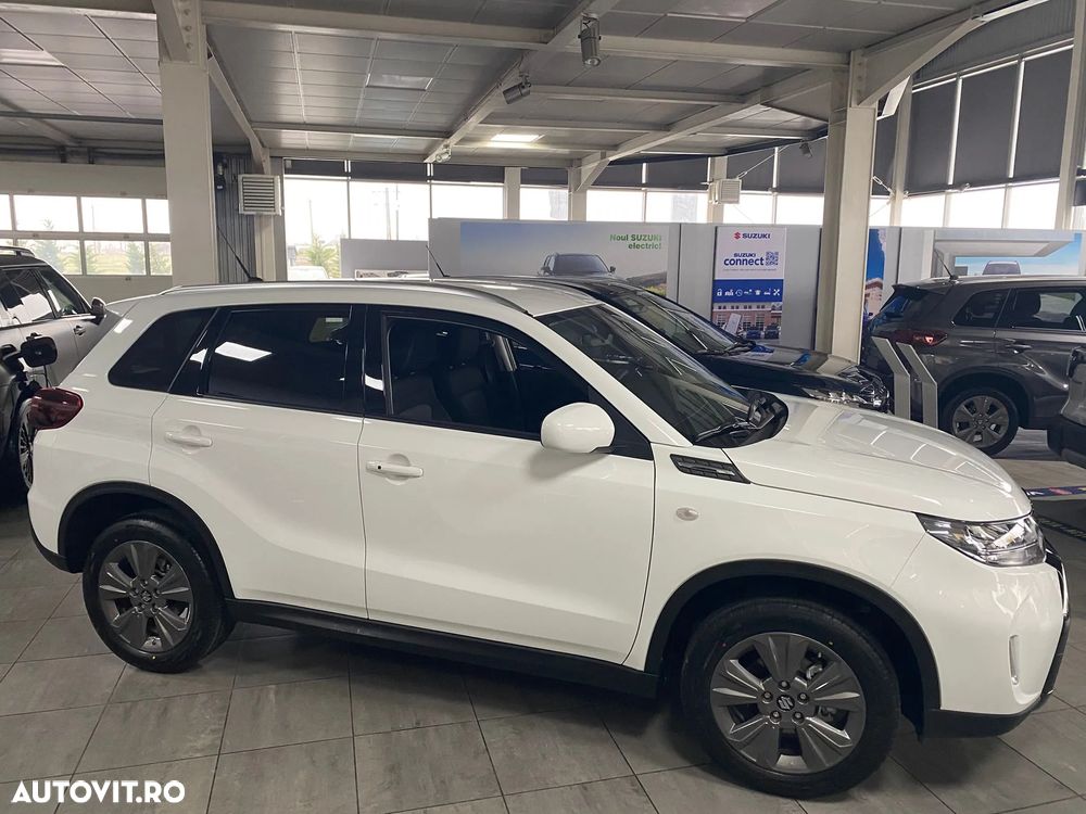 Suzuki Vitara 1.4 Boosterjet AllGrip MHEV Passion - 4