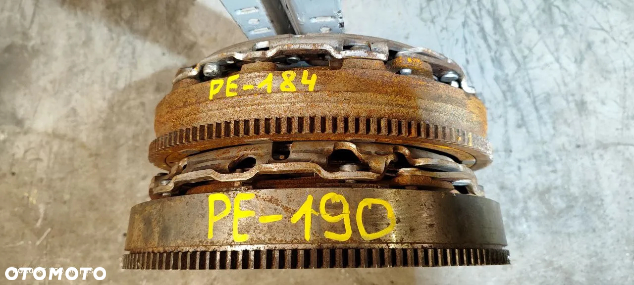 CITROEN / PEUGEOT DIESEL / BENZYNA SPRZĘGŁO KOŁO ZAMACHOWE TARCZA DOCISK DWUMAS - 17