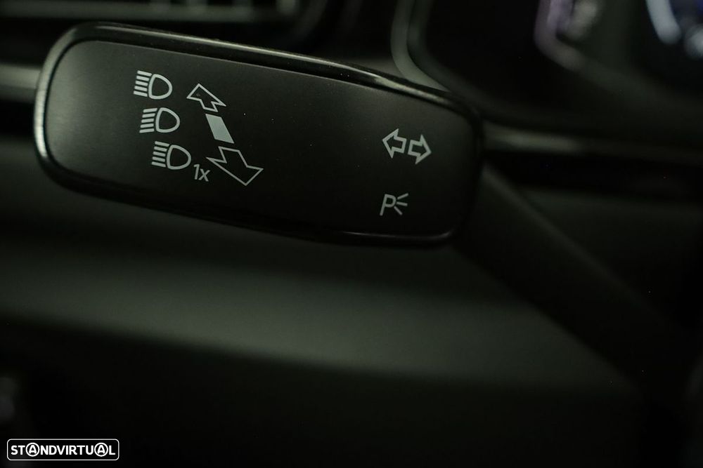 VW T-Roc 1.5 TSI Black Style DSG - 15