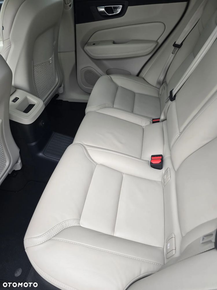 Volvo XC 60 - 7
