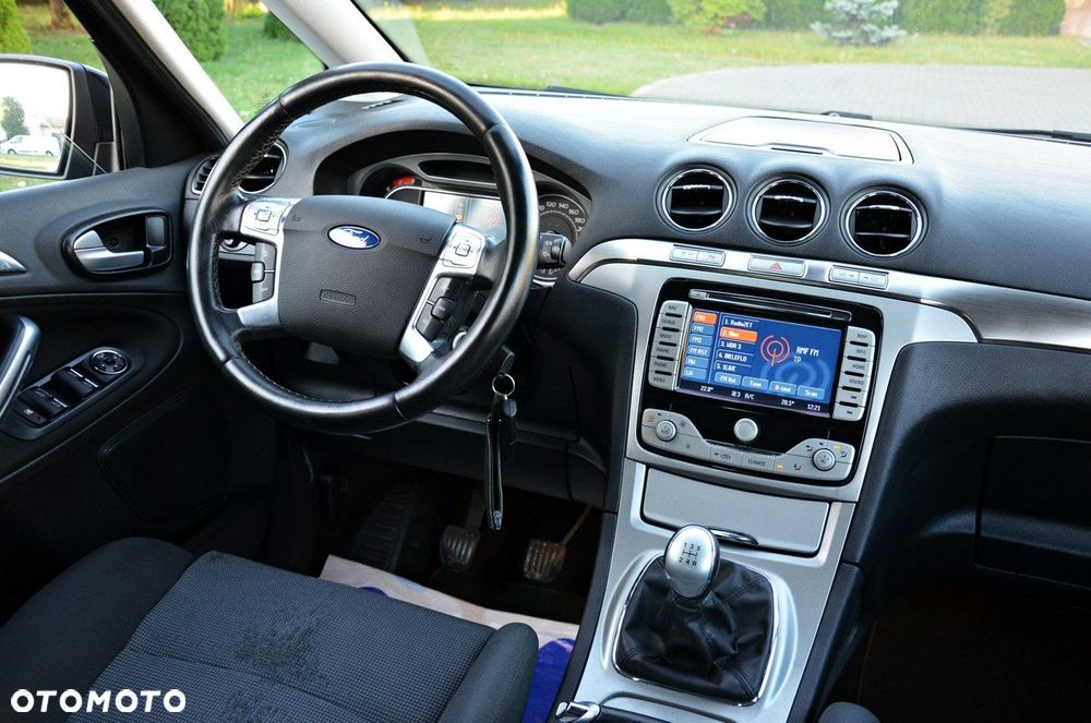 Ford S-Max - 37