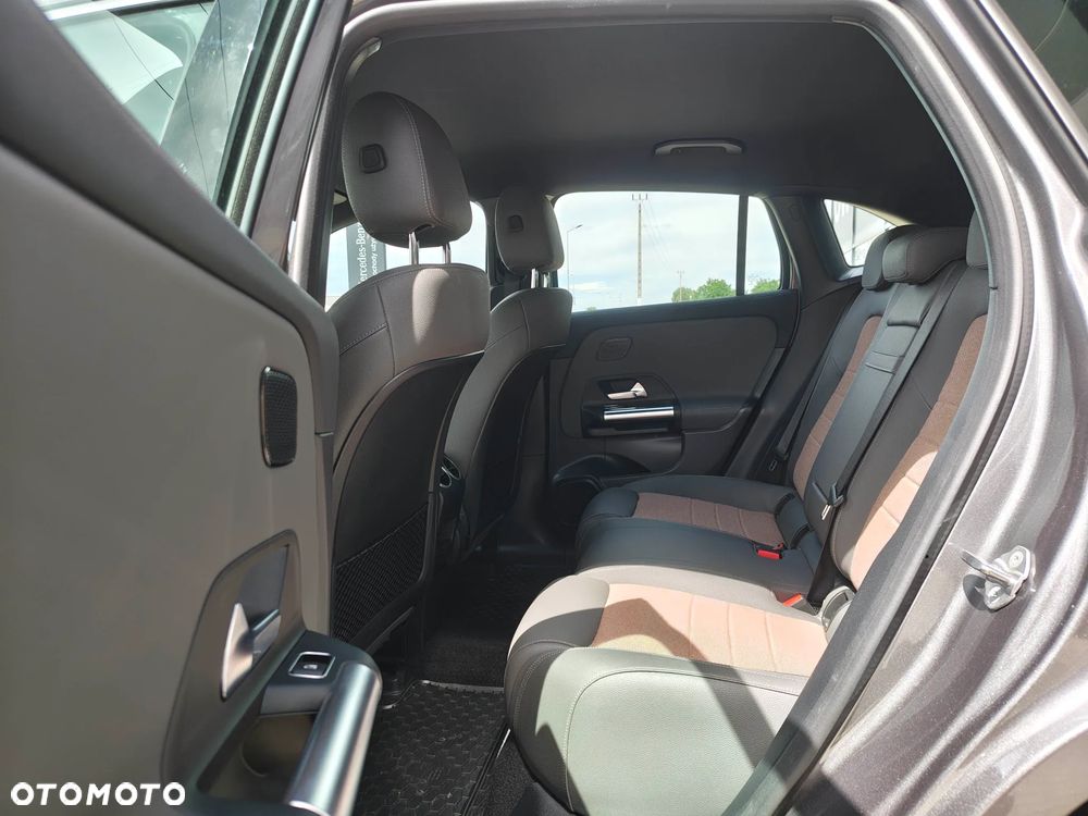 Mercedes-Benz EQA 250 66.5kWh Electric Art - 10