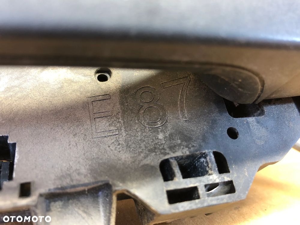 BMW E87 KLAMKA STELAŻ DRZWI PRAWA LEWA EUROPA - 5