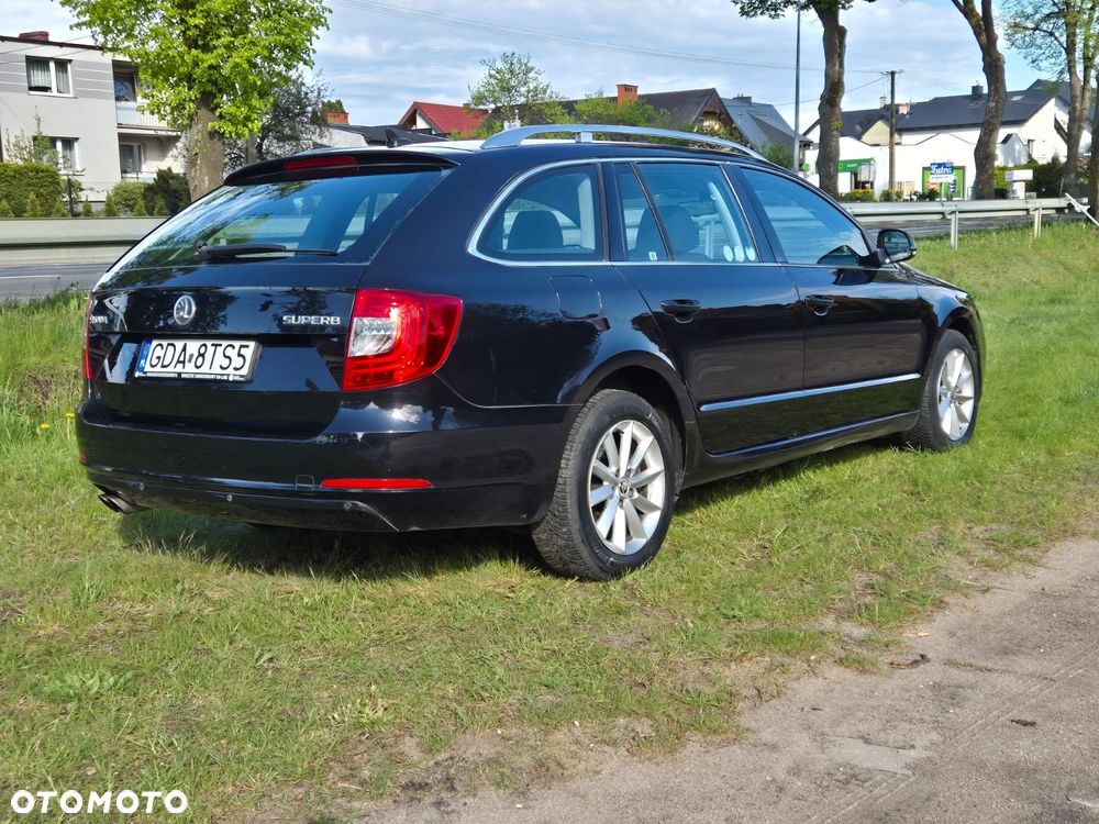 Skoda Superb 2.0 TDI Ambition DSG - 20