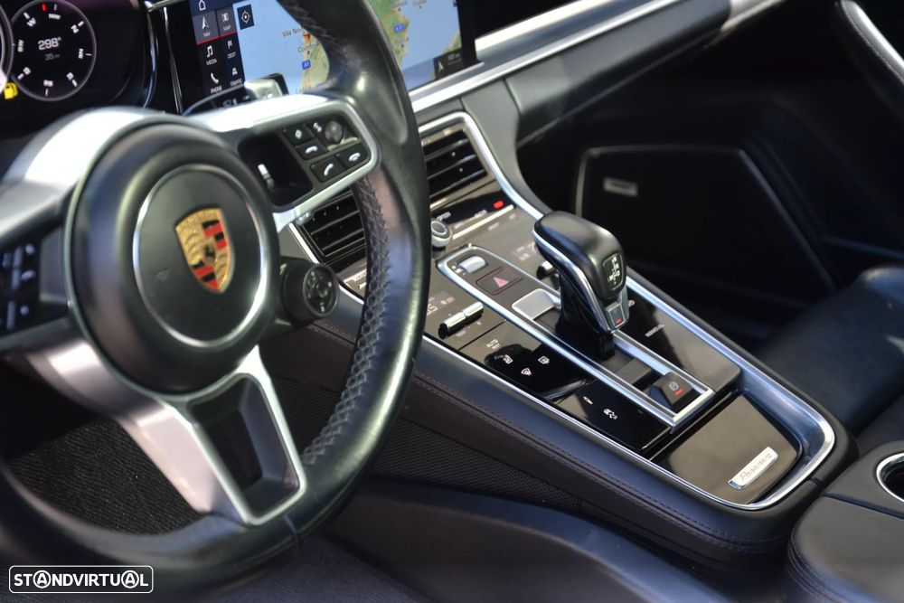 Porsche Panamera 4 E-Hybrid Platinum Edition com PDLS - 31
