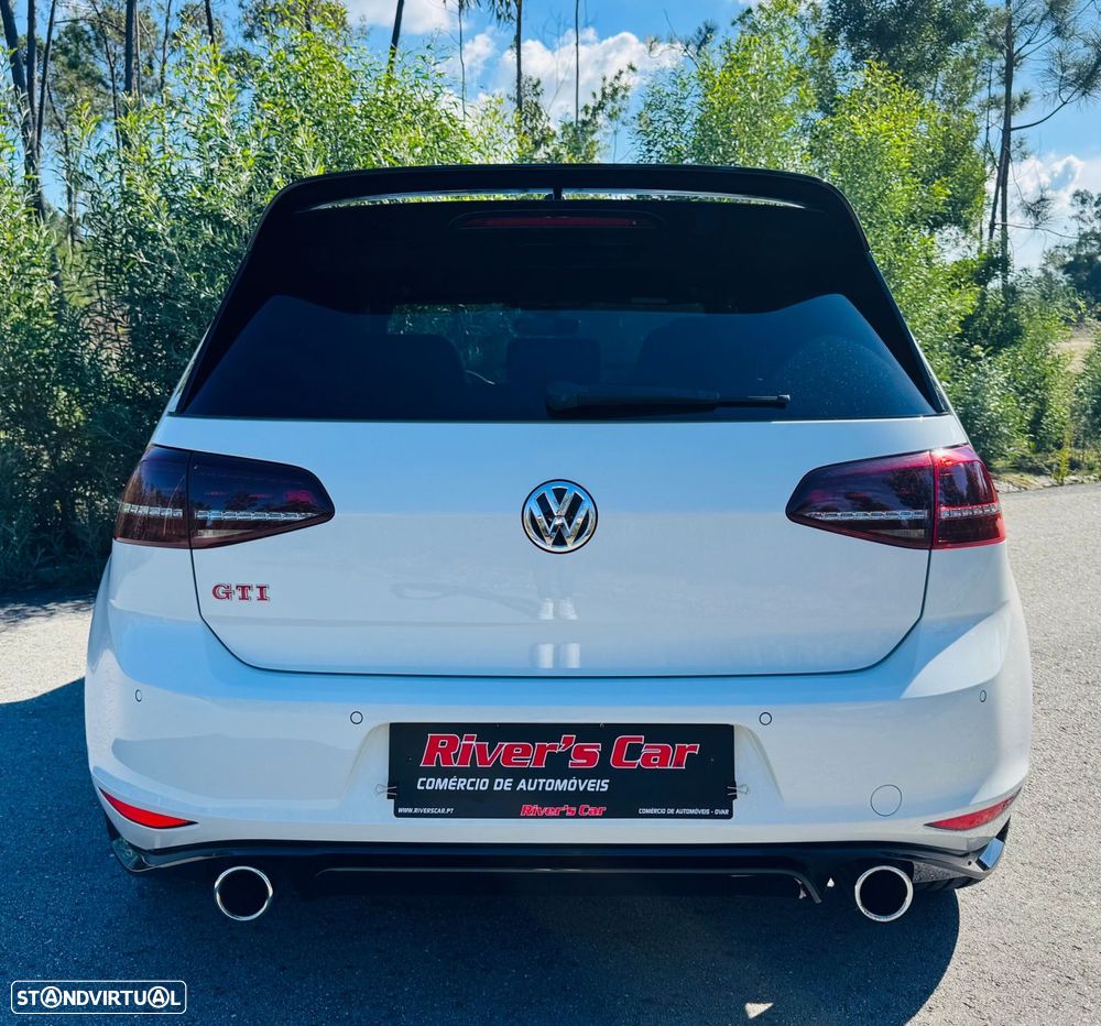 VW Golf - 13