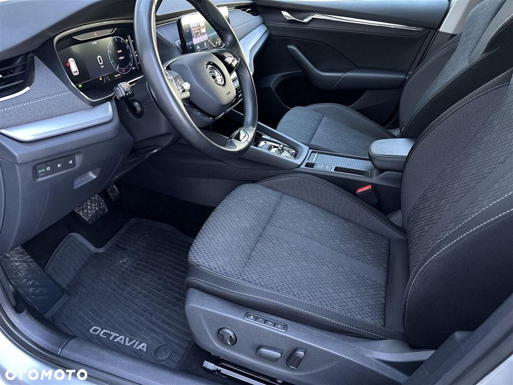 Skoda Octavia 2.0 TSI 4x4 Style DSG - 12