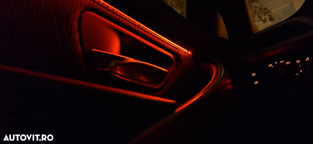BMW Seria 3 318d - 14