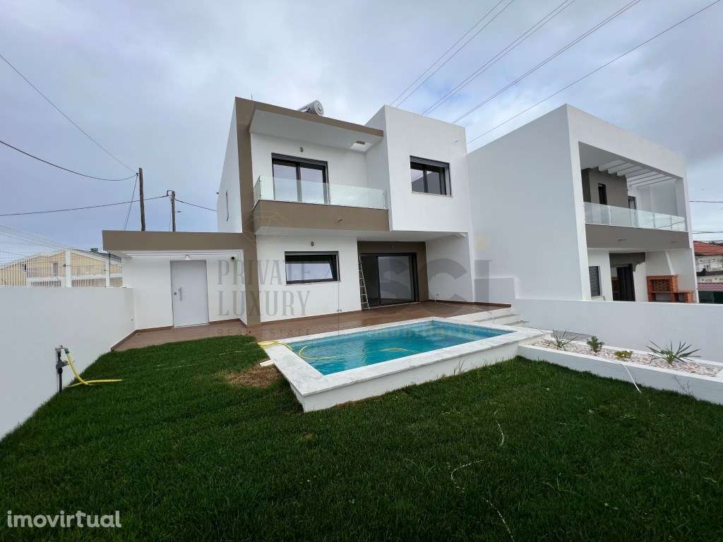 Moradia T4 Quinta Santa Maria - Charneca Piscina e Garagem - Grande imagem: 3/28