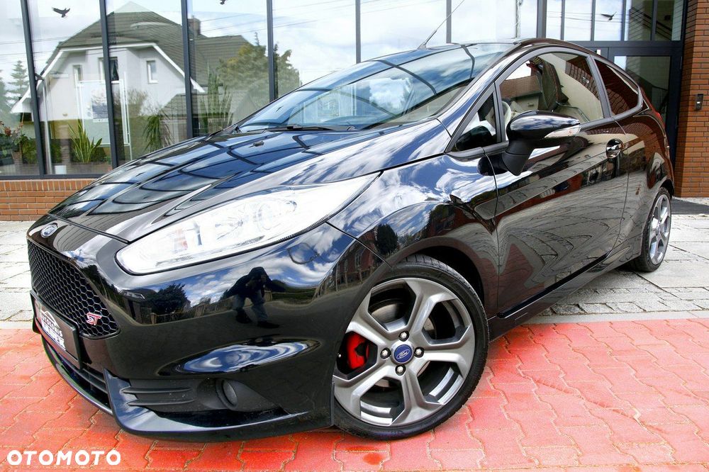 Ford Fiesta ST - 30