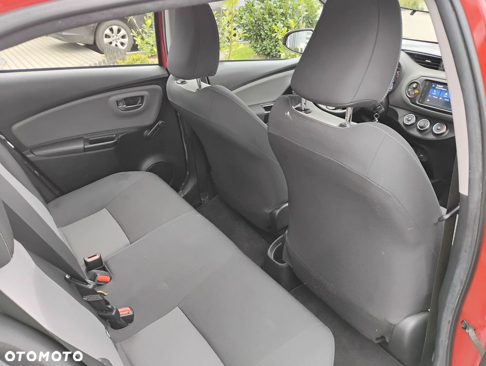 Toyota Yaris - 16
