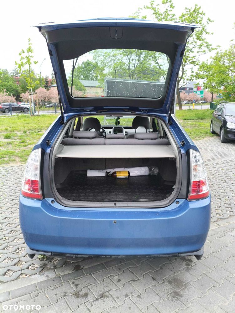 Toyota Prius - 7