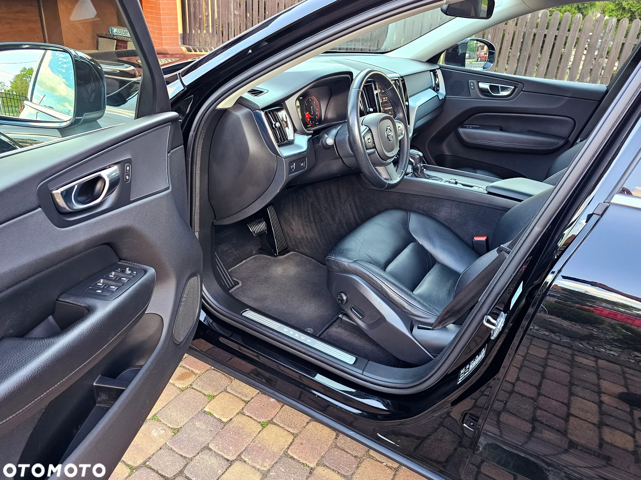 Volvo XC 60 D4 AWD Geartronic Momentum - 5