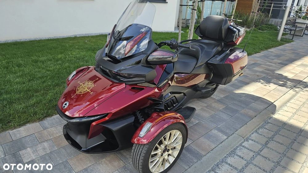 Can-Am Spyder - 1