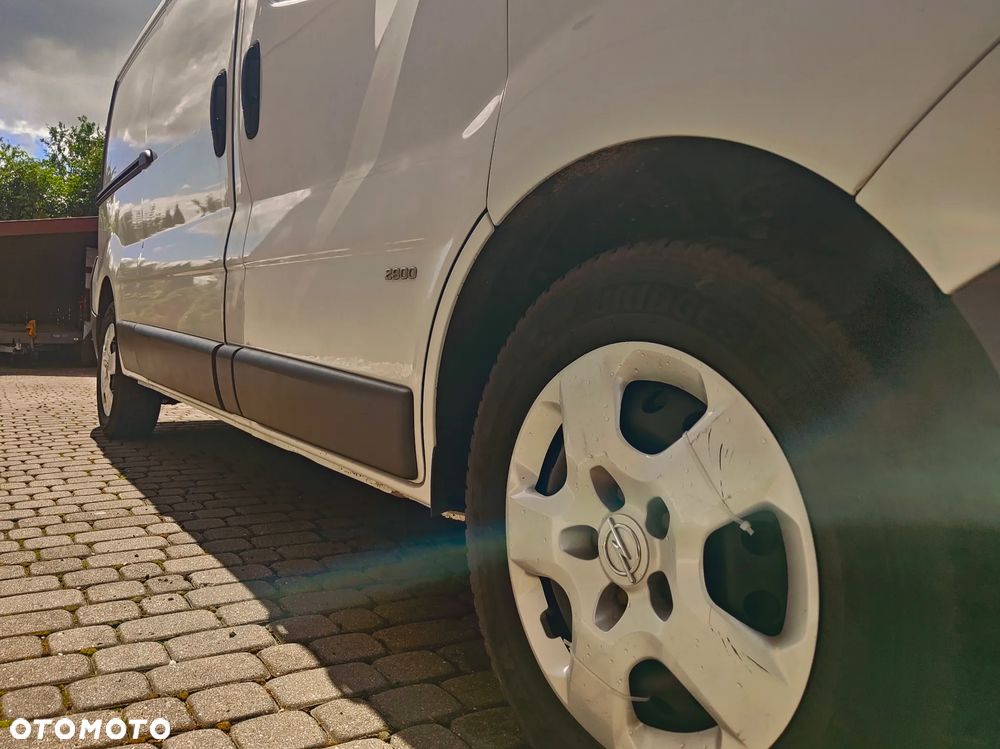 Opel Vivaro - 10