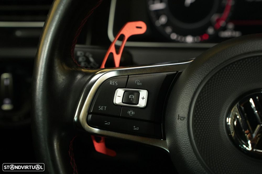 VW Golf 2.0 TSI GTI DSG - 25