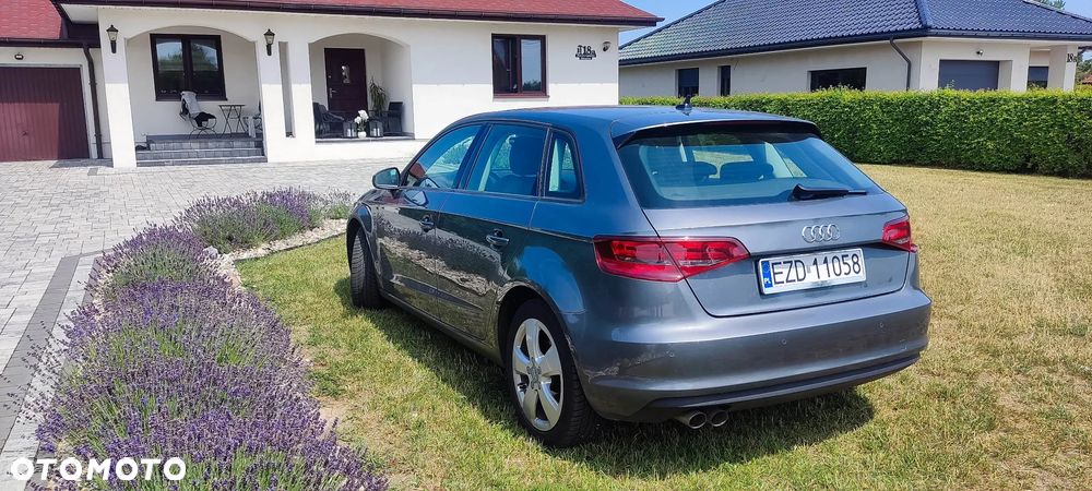 Audi A3 Sportback - 6