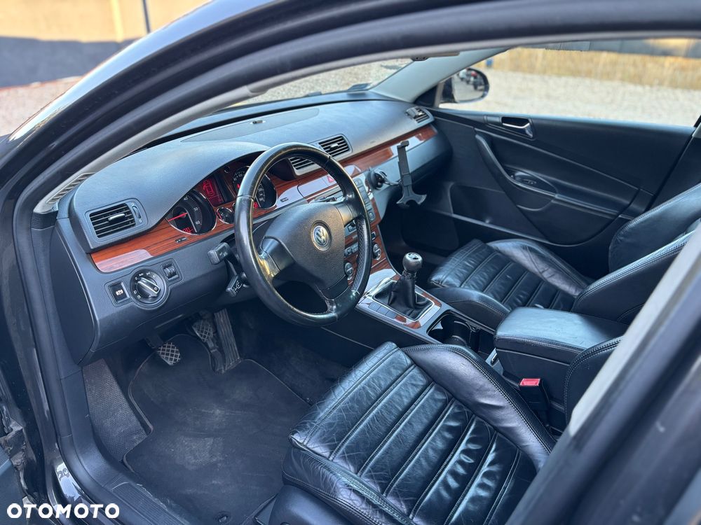 Volkswagen Passat 2.0 TDI 4Mot Highline - 5
